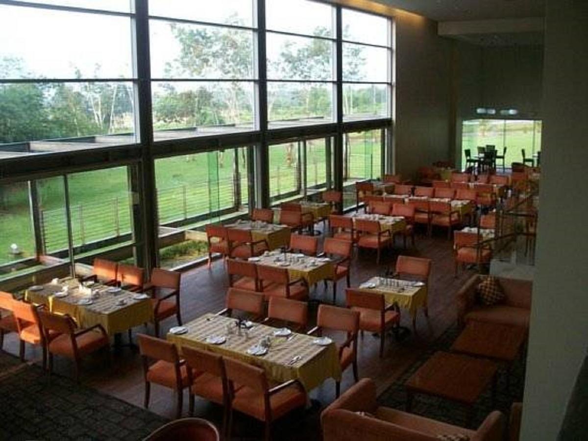 Tinapa Lakeside Hotel Calabar Kültér fotó