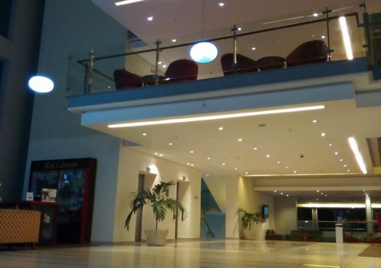 Tinapa Lakeside Hotel Calabar Kültér fotó